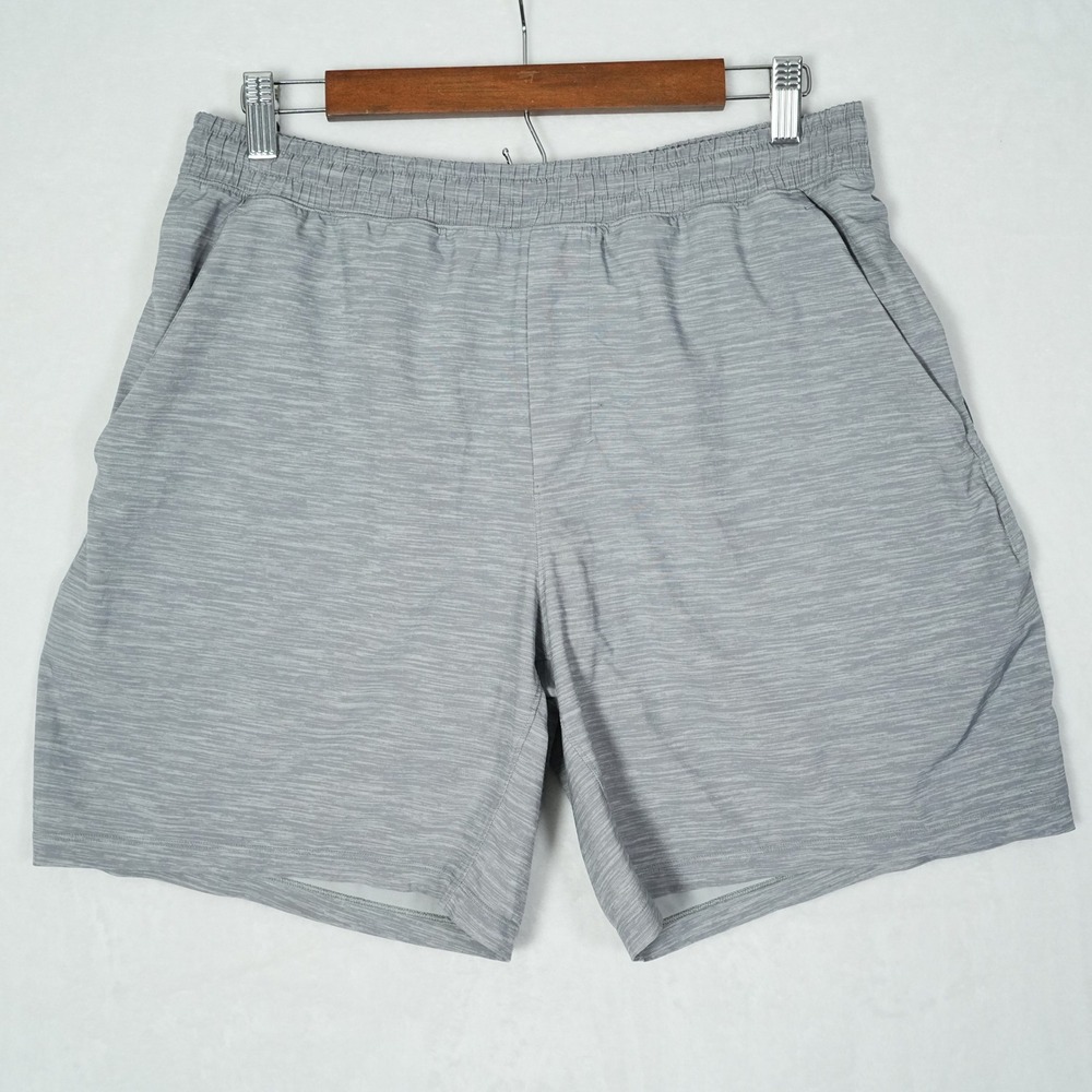 Lululemon Pace Breakers Mens Grey Athletic Shorts Size L 7 Inch Inseam LM7AFWST